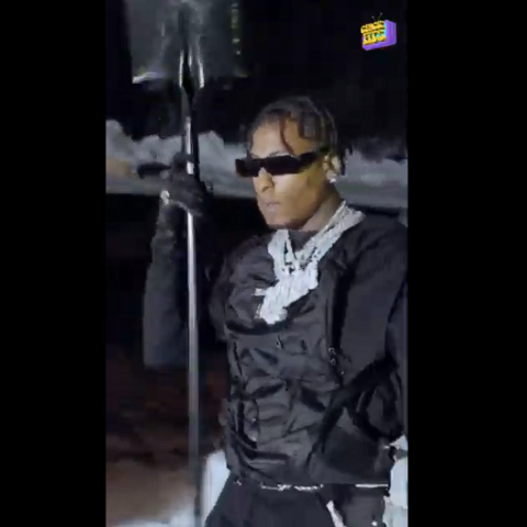 Crack Fits ของ week นี้มาพบกับ Trapped Out ของ NBA Youngboy แฟชั่นใน MV จะเท่ จะสวย แค่ไหนไปดูกันเลย!!
