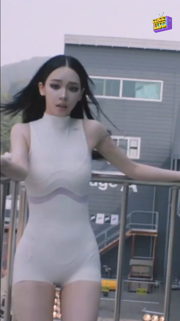 Crack Fits สัปดาห์นี้ไปพบกับ เพลง “LEMONADE” ของ AESPA ไปดูแฟชั่นใน MV กันเลย !!
